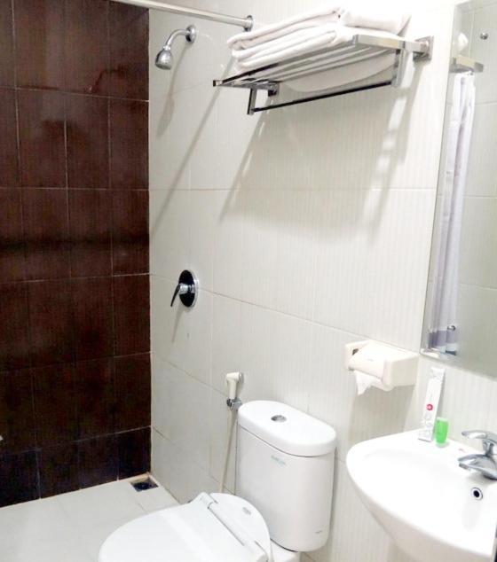 Vindhika Hotel Makassar Phòng bức ảnh