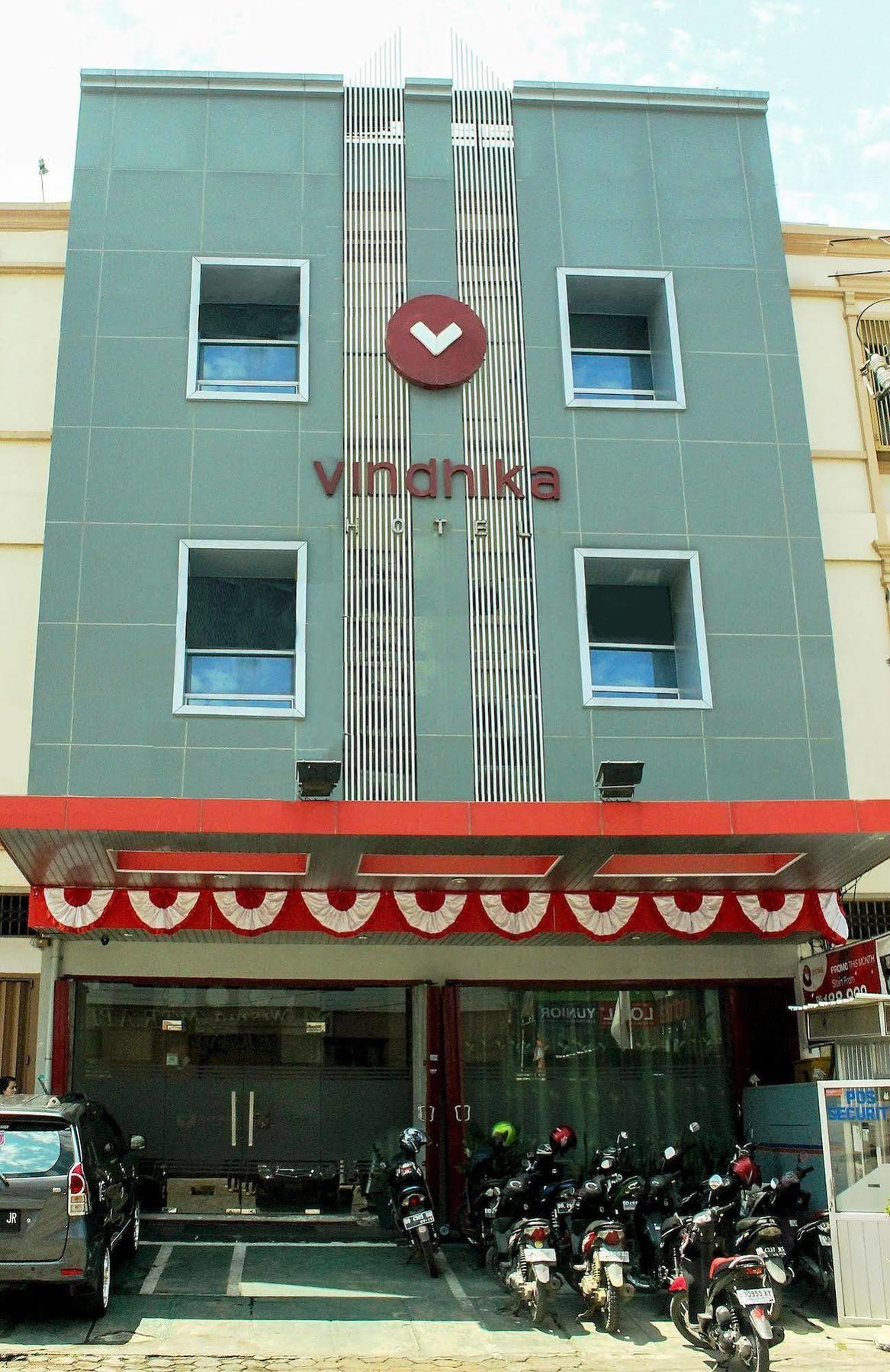 Vindhika Hotel Makassar Ngoại thất bức ảnh